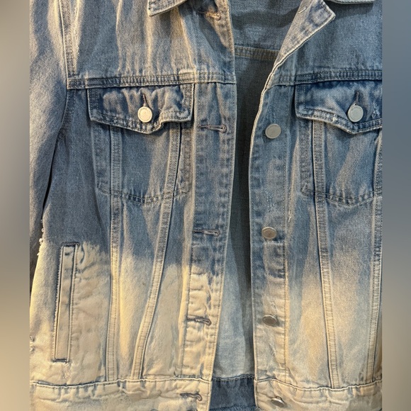 Women’s BlankNYC Distressed Denim Jacket - Picture 2 of 3